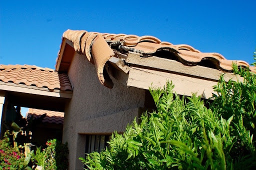 roof in Phoenix, AZ with wind damage